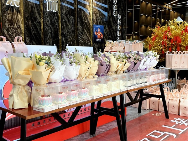 昌禾裝飾·女神節(jié)特輯｜以花為禮，以甜為伴，致敬每一位發(fā)光的你